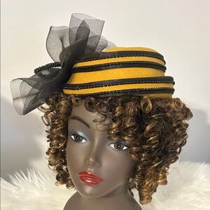 Deborah Yellow and Black Pillbox Hat💕. OS